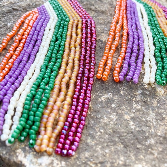 Handcrafted boho fringe beaded long earrings multicolored shoulder dusters - Picture 4 of 6
